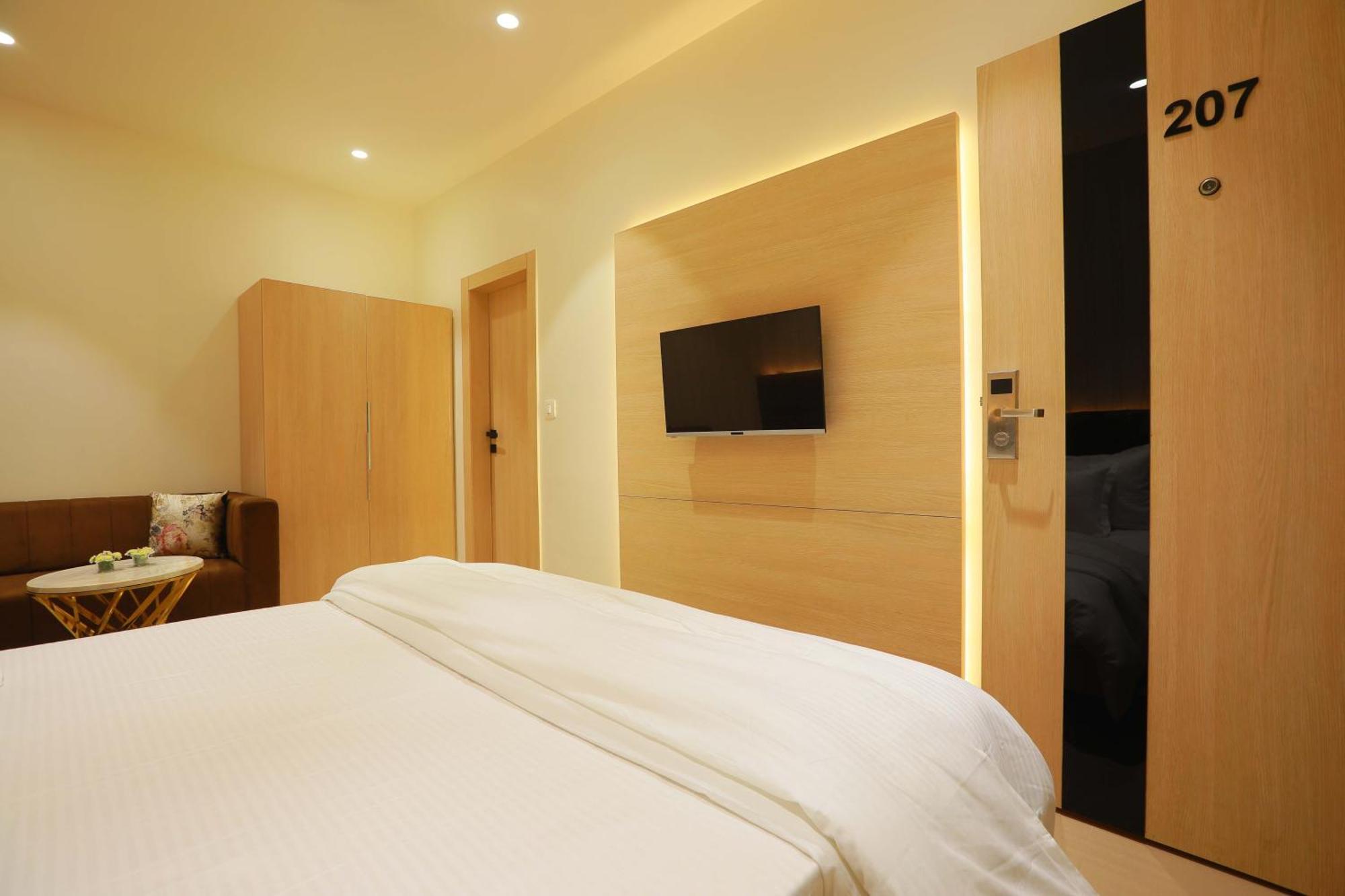 Hotel 16 Delhi  Eksteriør billede