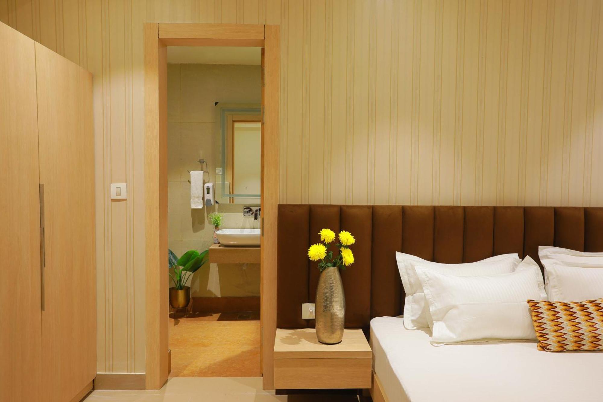 Hotel 16 Delhi  Eksteriør billede